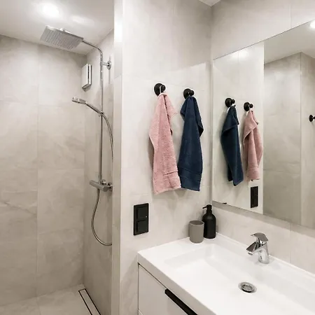Appartement Voru, - Newly Renovated Apartment, 10 Min To Old Town *